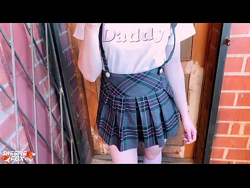 ❤️ Schoolgirl Sucks a dick gu domhainn agus fucks an àite clasaichean. ❤️❌ Pornagrafaidheachd breagha aig gd.makesexnotwar.ru